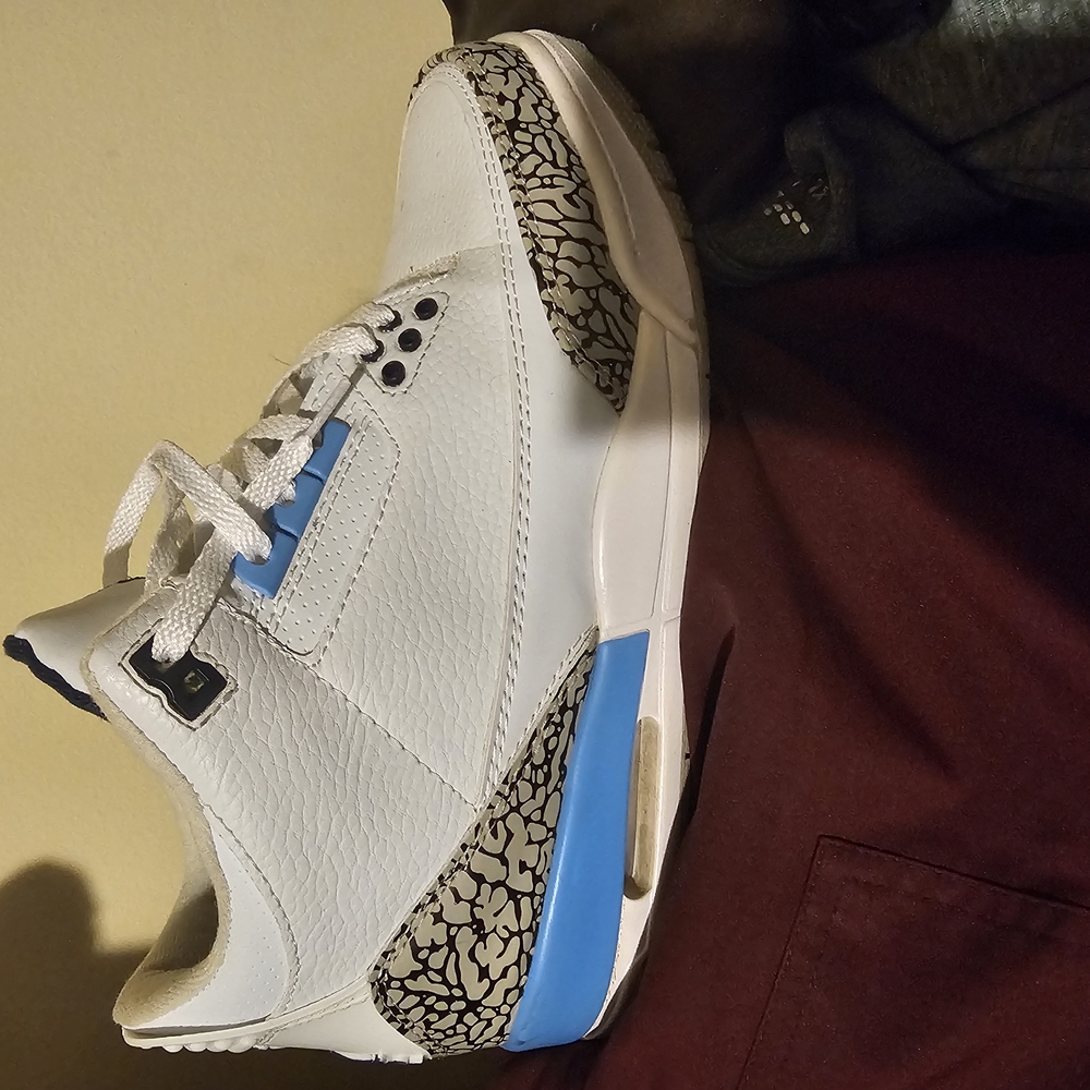 Men's White and Blue Sneakers
